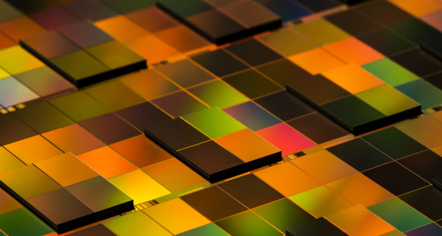 混淆键合正在倾覆古板制造工艺并加速半导体行业