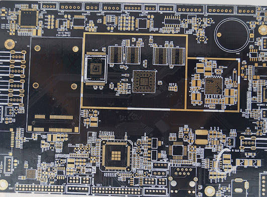 PCB电镀金层发黑的缘故原由剖析